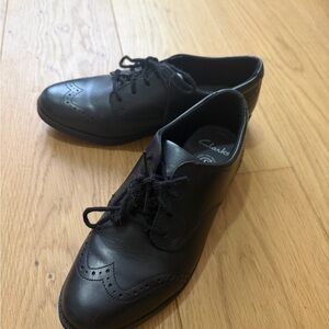 Clarks Girl’s Black Leather Oxfords